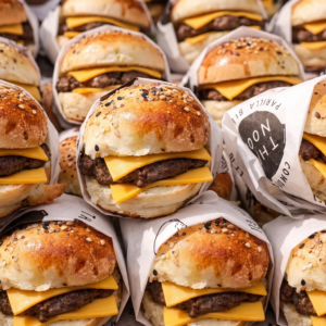 Mini cheese burger x12